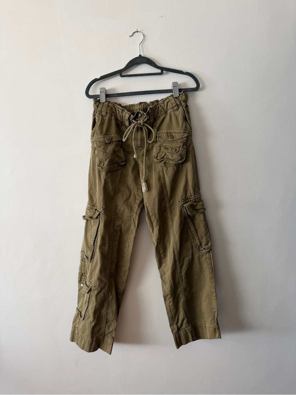 Free People Olive Green Cargo Pants with Drawstring Paperbag Waist baggy XS